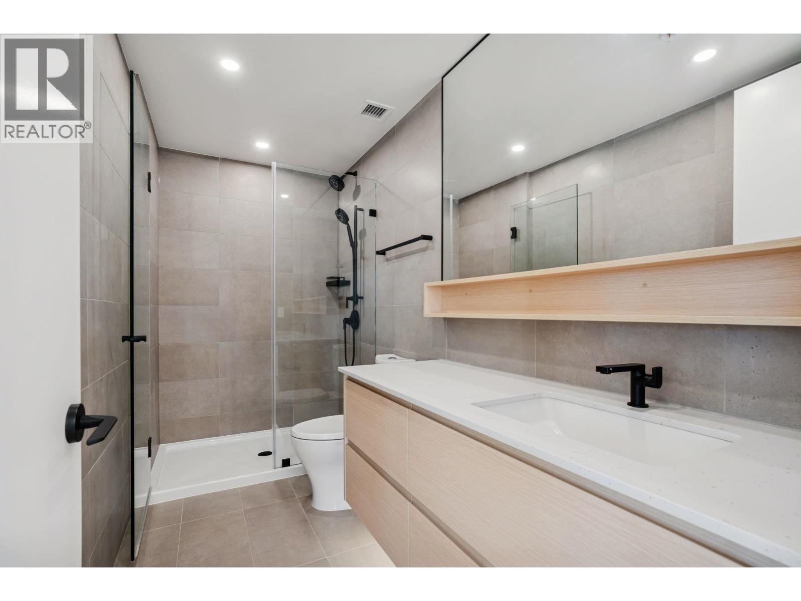 310 310 Salter Street, New Westminster, British Columbia V3M 0N7 - Photo 21 - R3154031