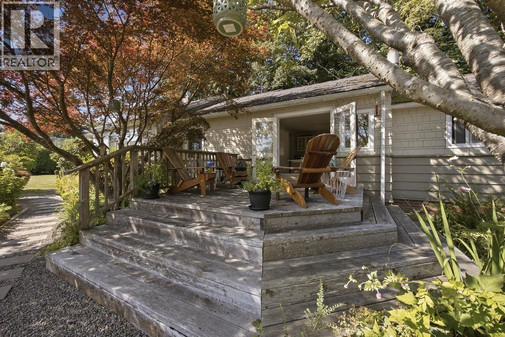 271 COCHRANE ROAD, Gibsons, British Columbia