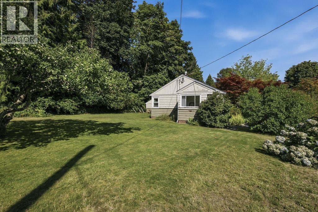 271 Cochrane Road, Gibsons, British Columbia  V0N 1V8 - Photo 33 - R3154029