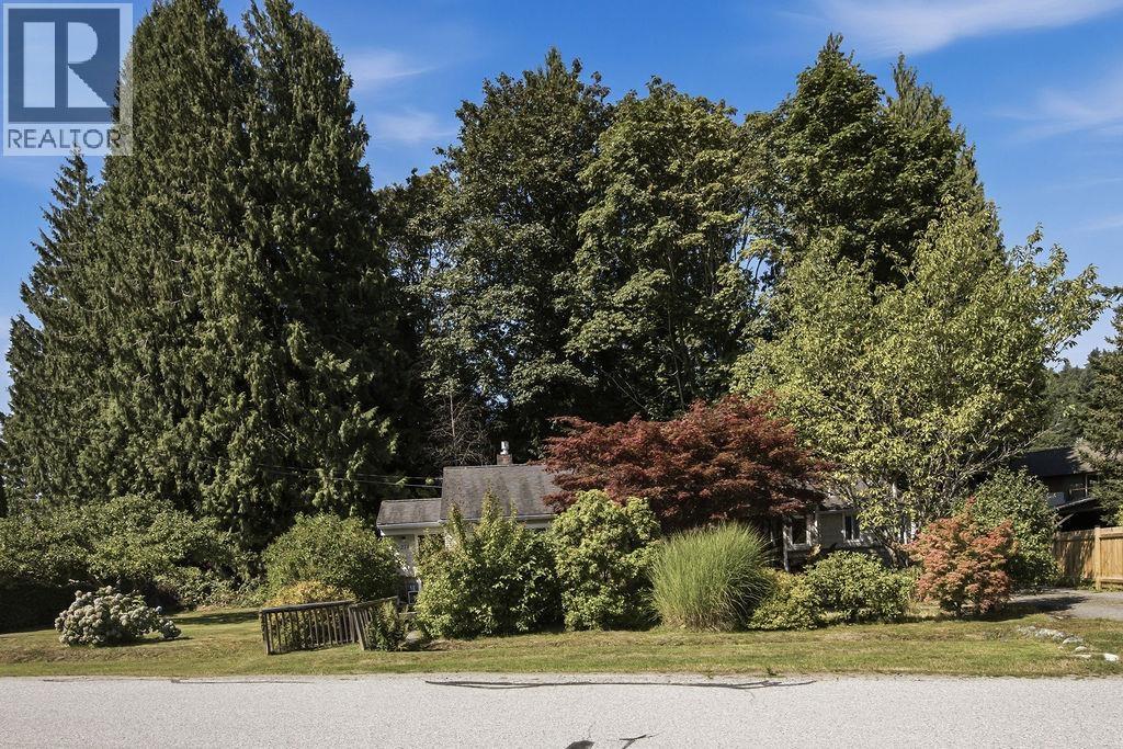 271 Cochrane Road, Gibsons, British Columbia  V0N 1V8 - Photo 35 - R3154029