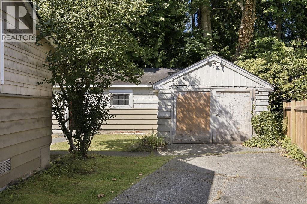271 Cochrane Road, Gibsons, British Columbia  V0N 1V8 - Photo 36 - R3154029