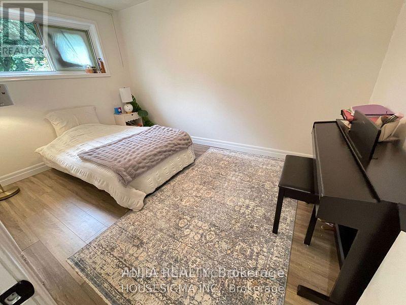 46 Seaton Drive W, Aurora, Ontario  L4G 2K3 - Photo 8 - N13655866