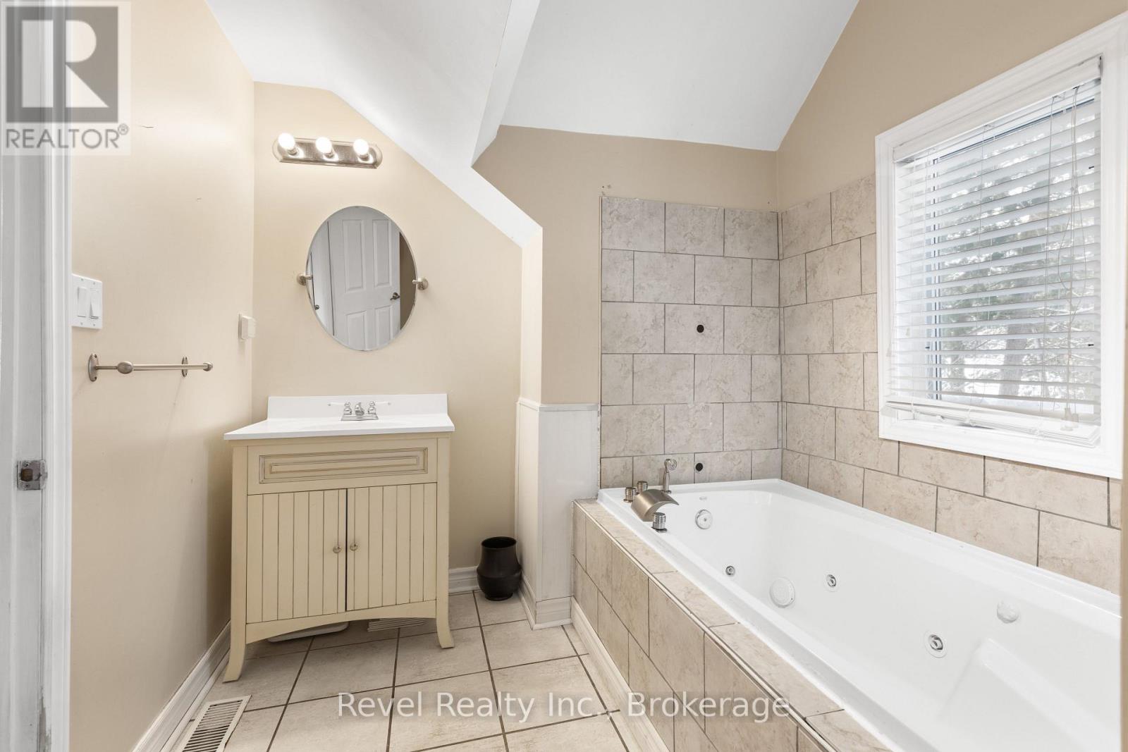 1393 Killarney Bay Road, Kawartha Lakes, Ontario  K0M 1G0 - Photo 31 - X13432142