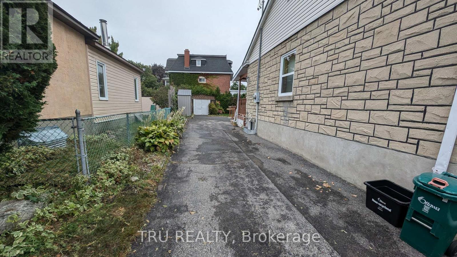 105 Mailes Avenue, Ottawa, Ontario  K1Z 6V5 - Photo 12 - X13655886