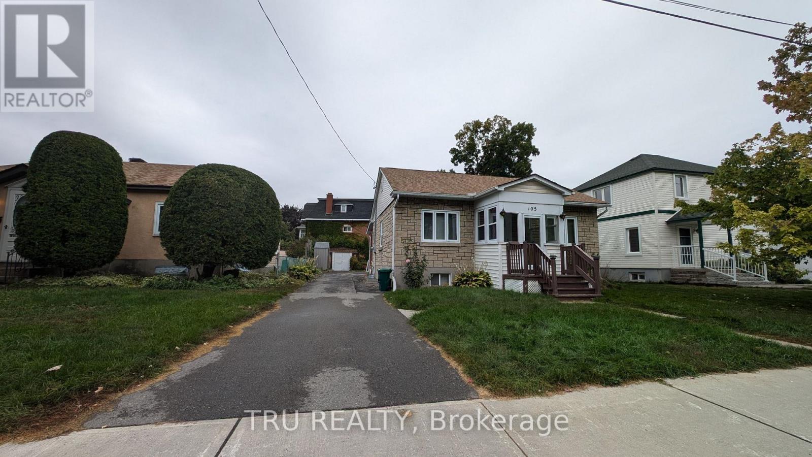 105 Mailes Avenue, Ottawa, Ontario  K1Z 6V5 - Photo 2 - X13655886