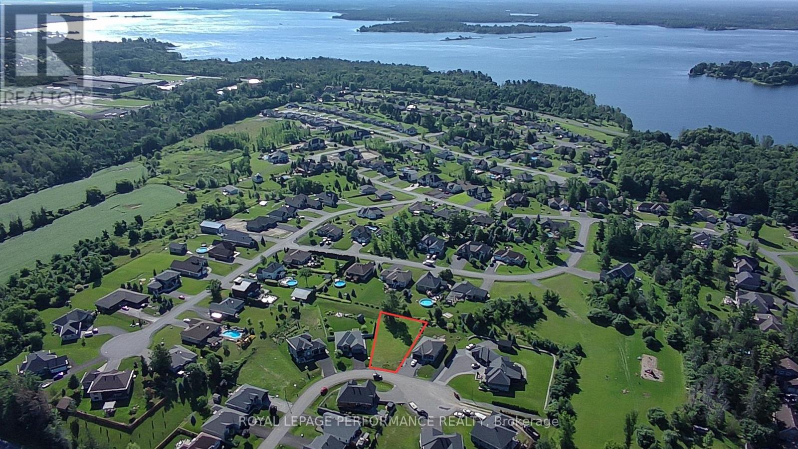 13 Matthew Kieran Crescent, South Stormont, Ontario  K0C 1P0 - Photo 2 - X13604254