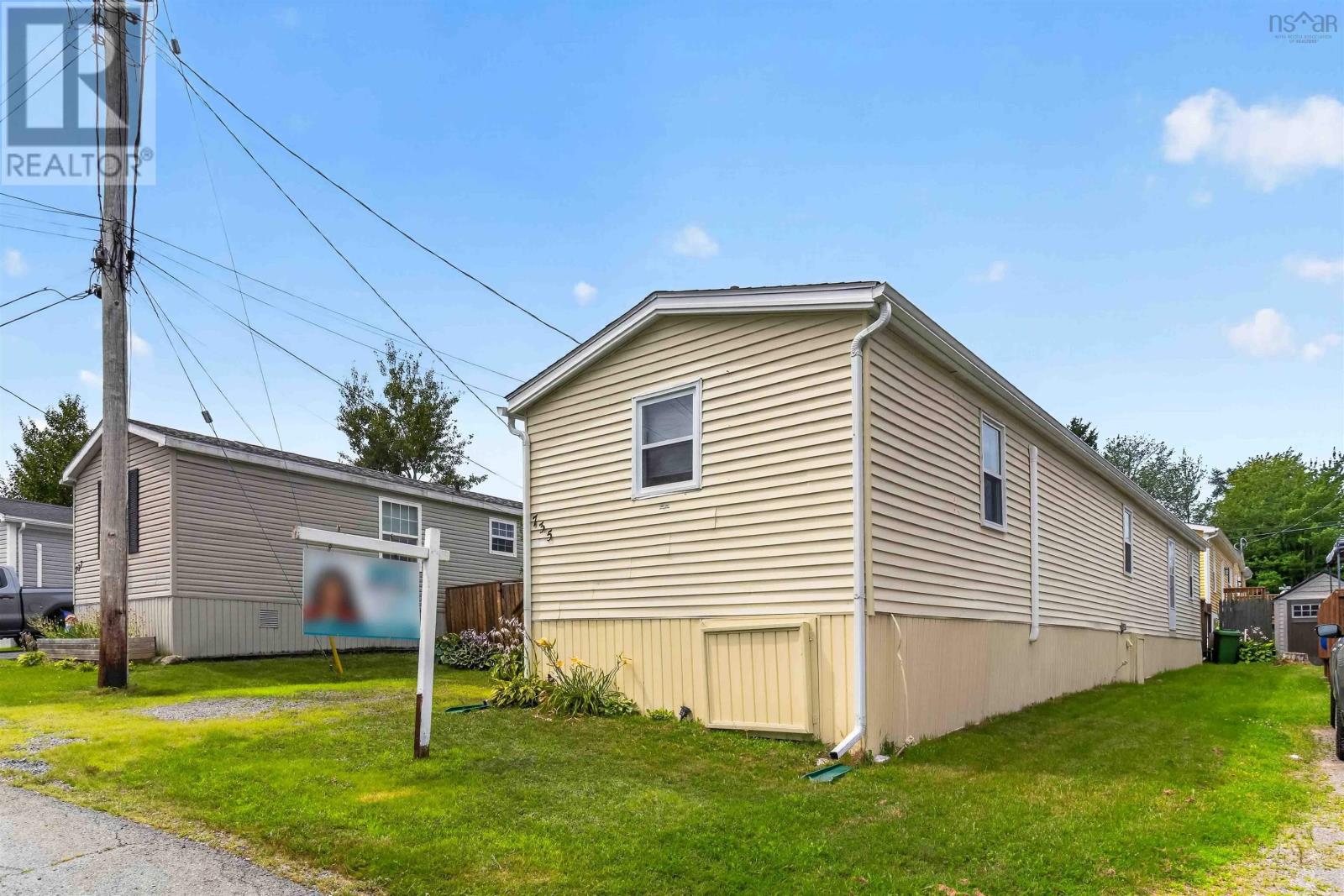 735 Fern Drive, Beaver Bank, Nova Scotia  B4E 1M1 - Photo 2 - 202620005