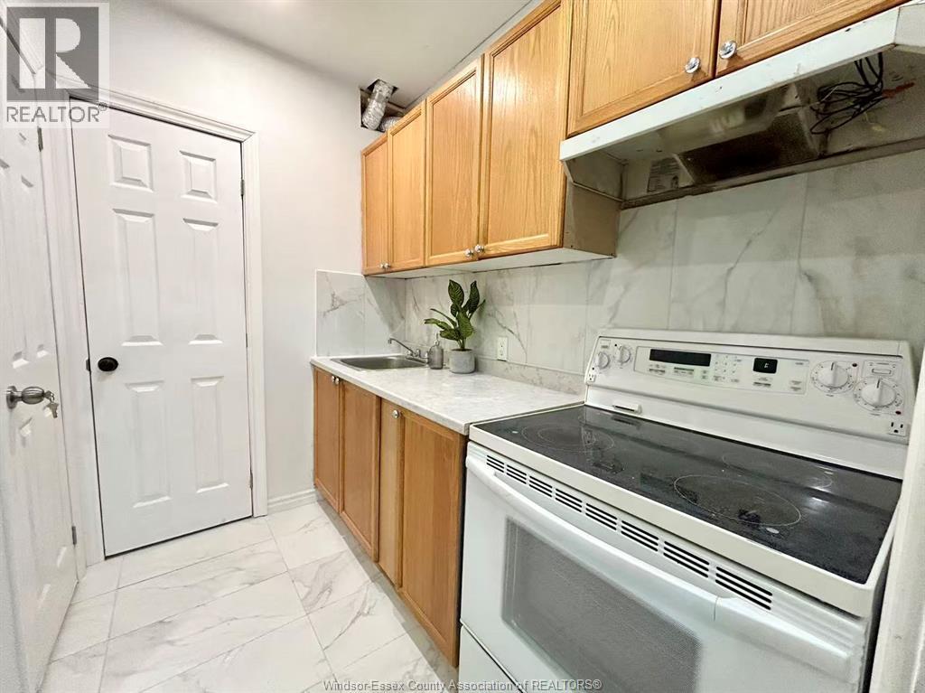 410 Rankin Avenue, Windsor, Ontario  N9B 2R7 - Photo 3 - 26019292