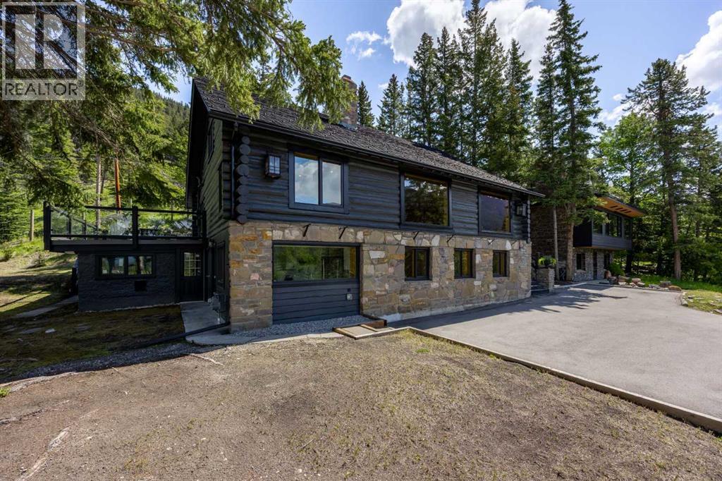 210 St. Julien Road, Banff, Alberta  T1L 1A9 - Photo 2 - A2321556