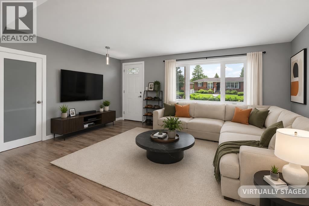 916 Mayland Drive Ne, Calgary, Alberta  T2E 6C4 - Photo 8 - A2328461