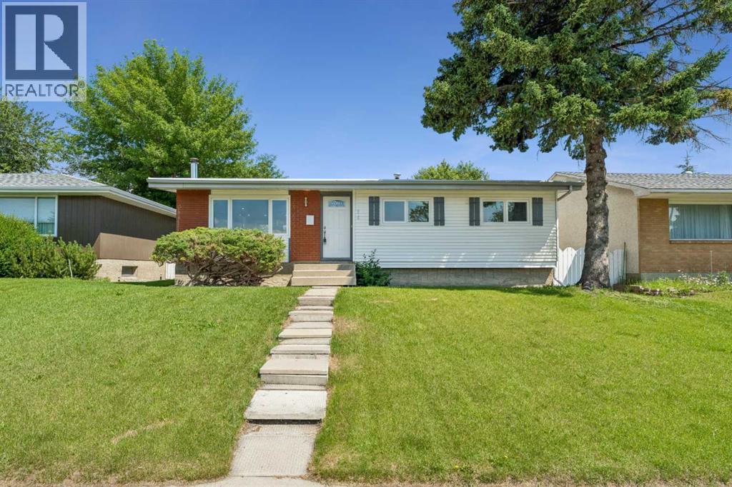 916 Mayland Drive Ne, Calgary, Alberta  T2E 6C4 - Photo 2 - A2328461