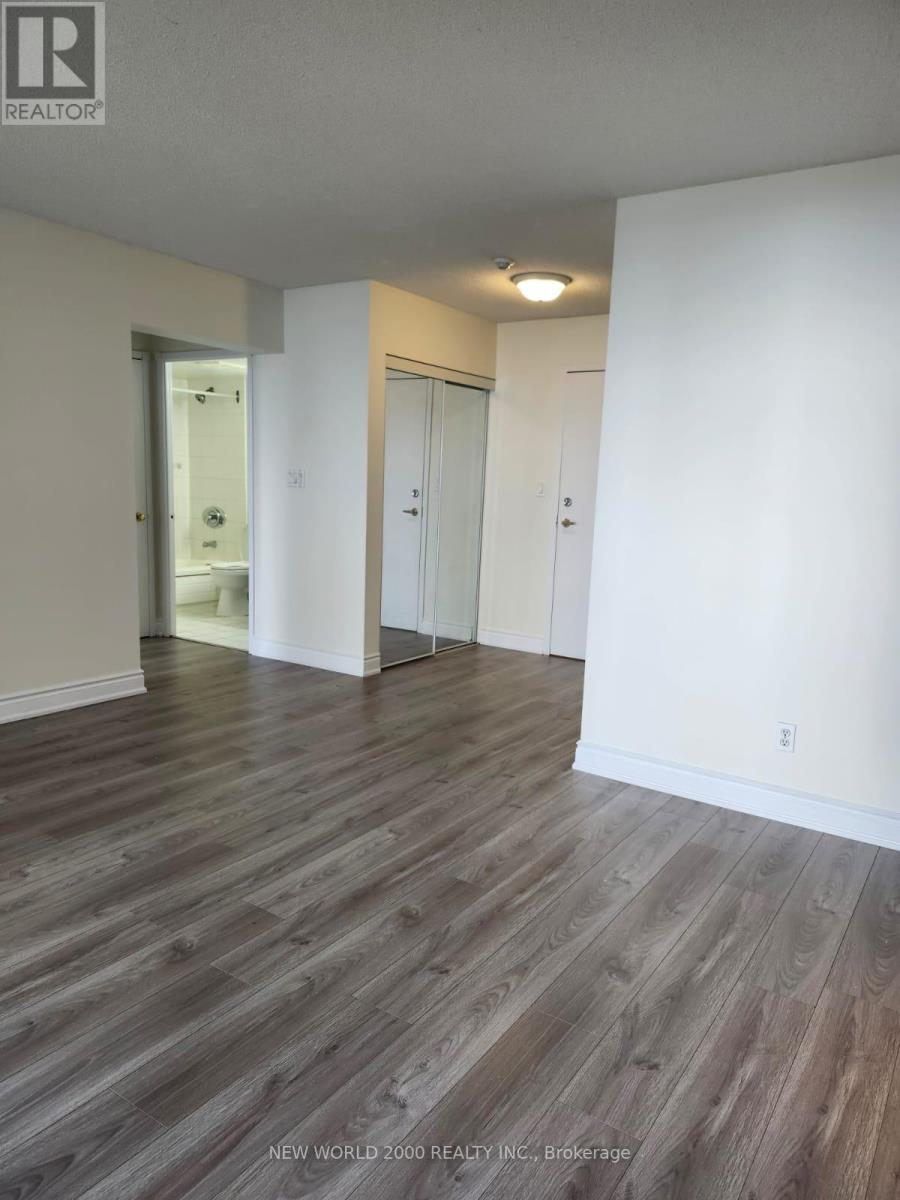 402 - 135 Hillcrest Avenue, Mississauga, Ontario  L5B 4B1 - Photo 7 - W13655878