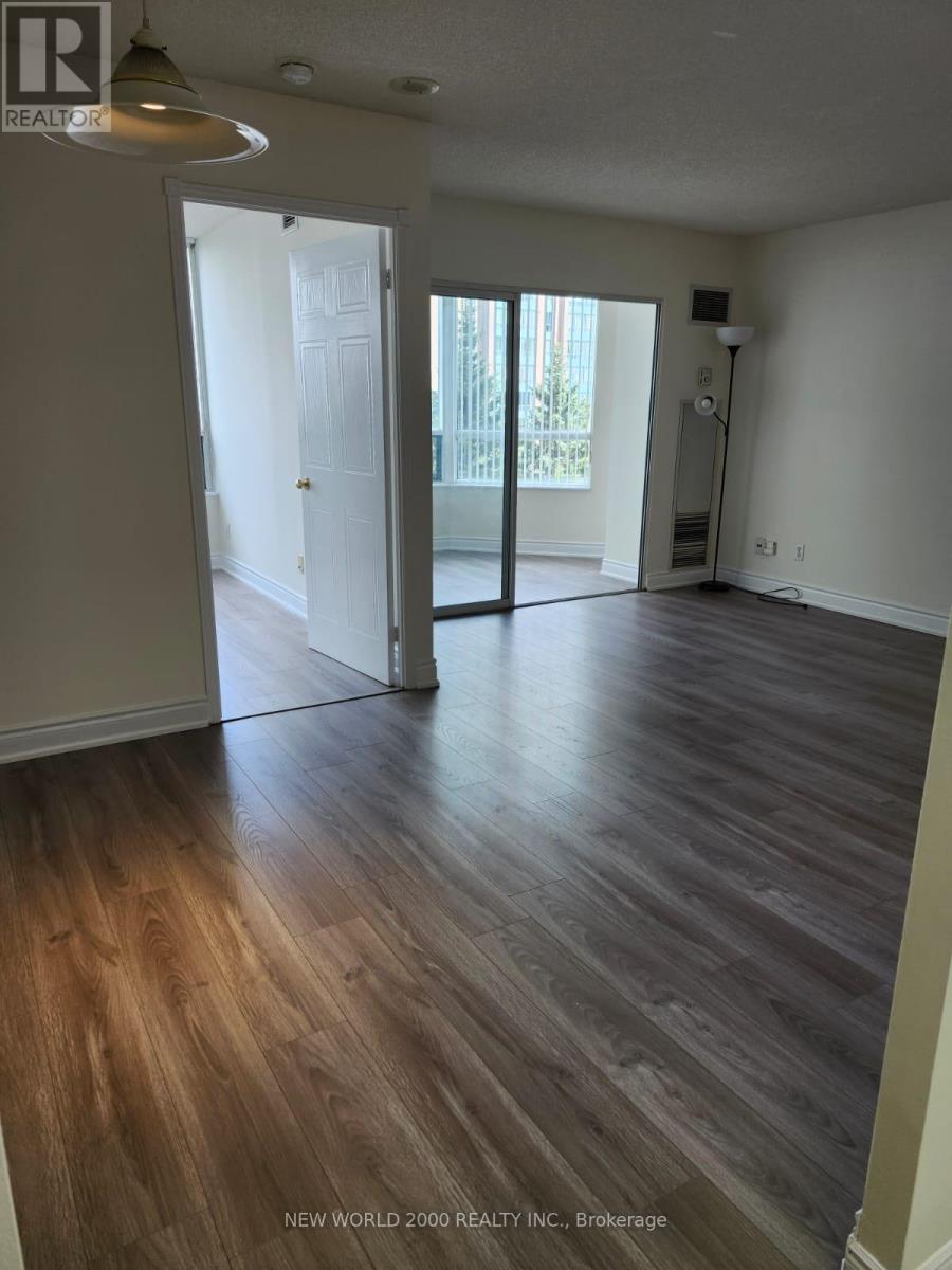 402 - 135 Hillcrest Avenue, Mississauga, Ontario  L5B 4B1 - Photo 8 - W13655878