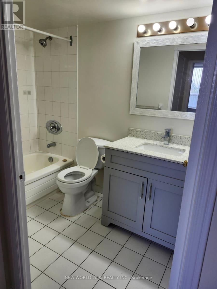 402 - 135 Hillcrest Avenue, Mississauga, Ontario  L5B 4B1 - Photo 9 - W13655878