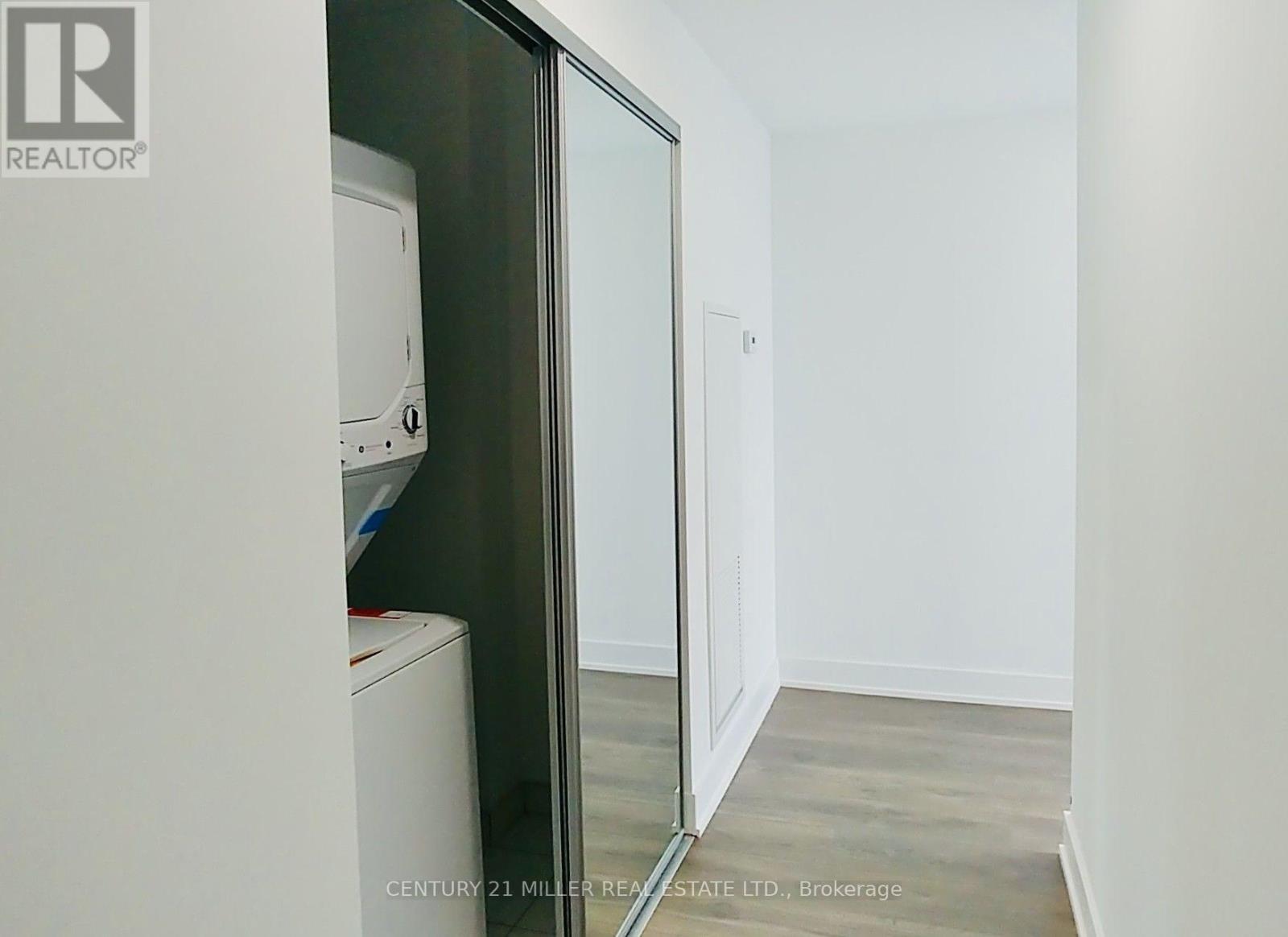 1904 - 297 Oak Walk Drive, Oakville, Ontario  L6H 6Z3 - Photo 9 - W13655882