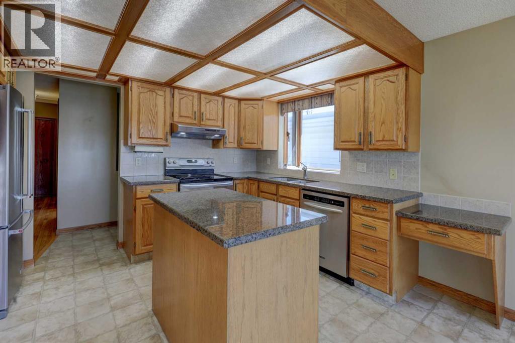 2328 Munro Drive Ne, Calgary, Alberta  T2E 5Y9 - Photo 6 - A2324215