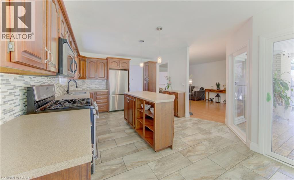 106 Autumn Hill Crescent, Kitchener, Ontario  N2N 1K7 - Photo 12 - 40853540