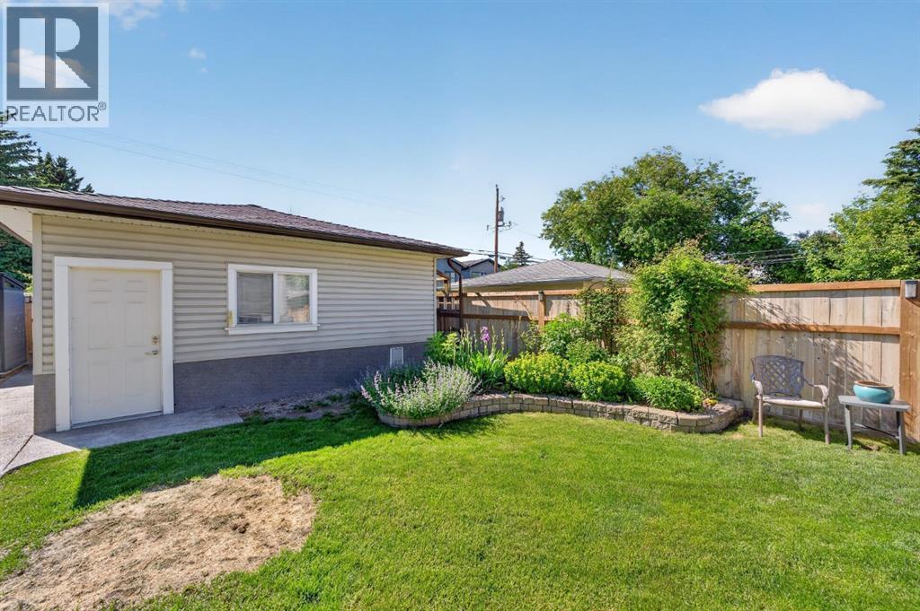 3723 2 Street NW, Calgary, Alberta  T2K 0Y5 - Photo 40 - A2328424