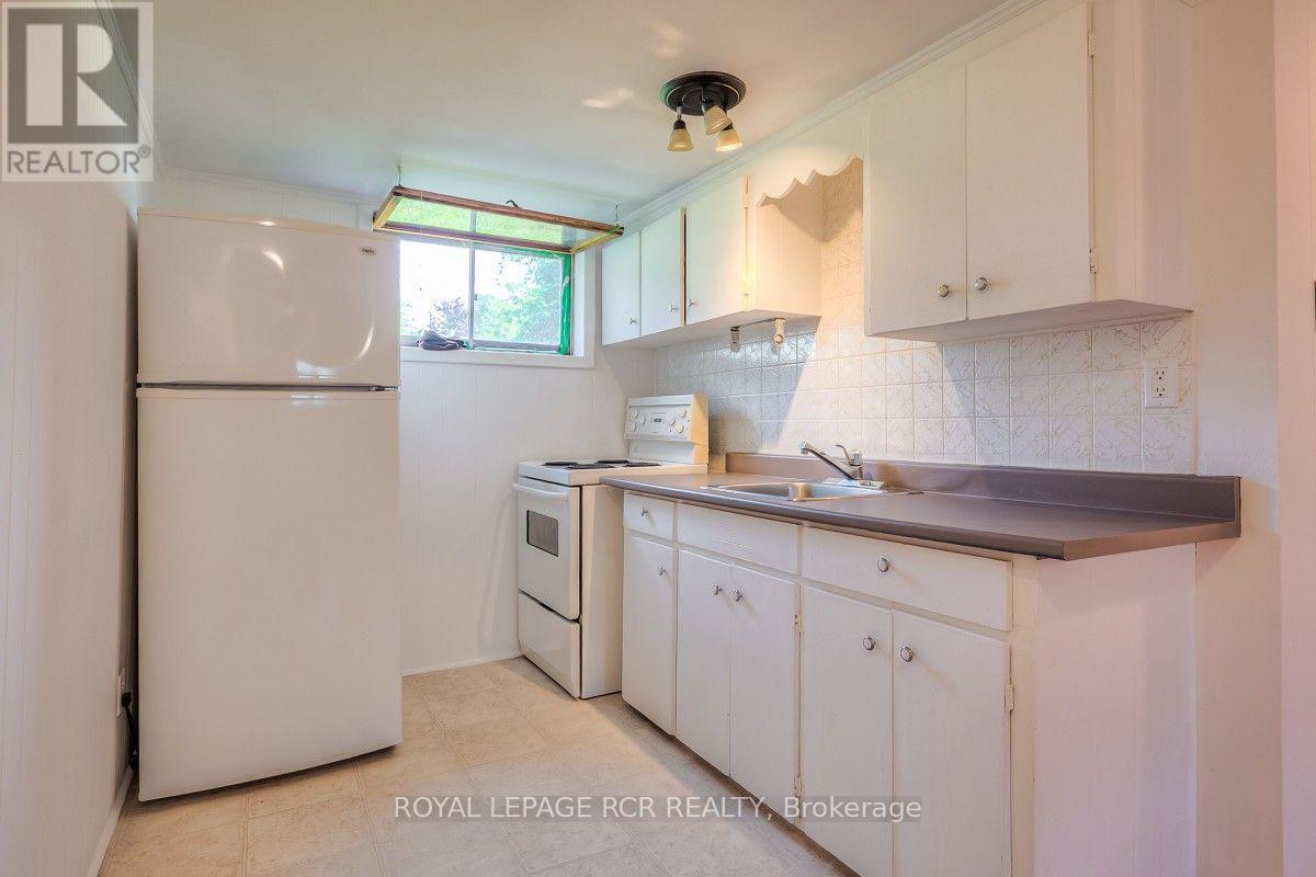 11 Jacksons Point Avenue, Georgina, Ontario L0E 1L0 - Photo 19 - N13652224