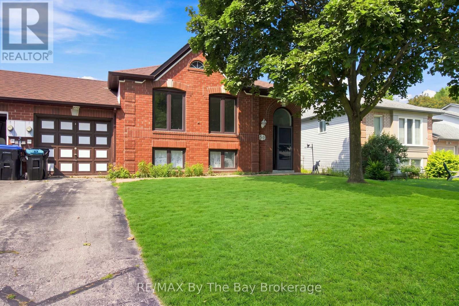 36 HARBOUR CRESCENT, Wasaga Beach, Ontario