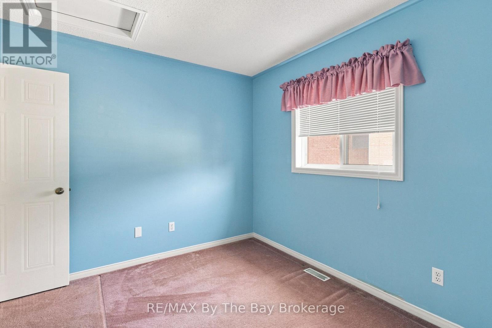 36 Harbour Crescent, Wasaga Beach, Ontario  L9Z 1G5 - Photo 14 - S13655894