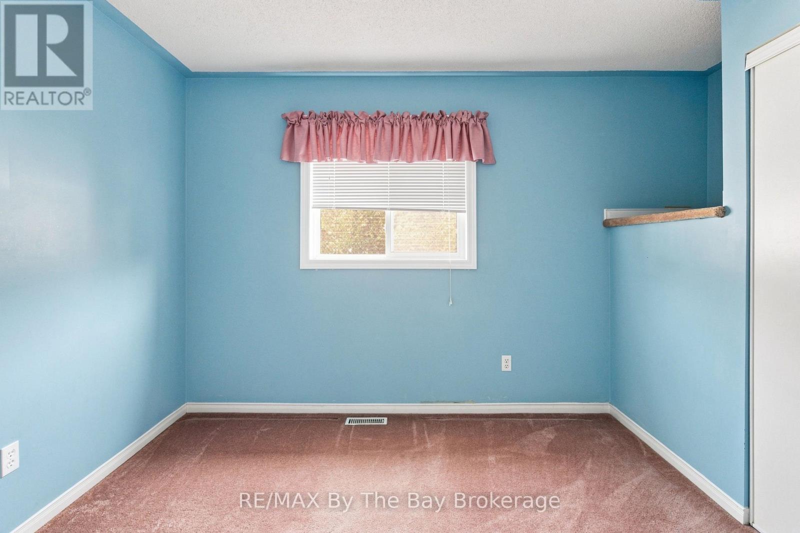 36 Harbour Crescent, Wasaga Beach, Ontario  L9Z 1G5 - Photo 15 - S13655894