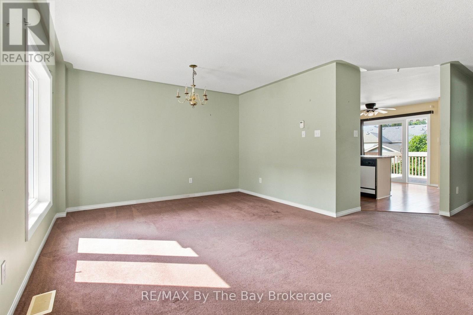 36 Harbour Crescent, Wasaga Beach, Ontario  L9Z 1G5 - Photo 3 - S13655894