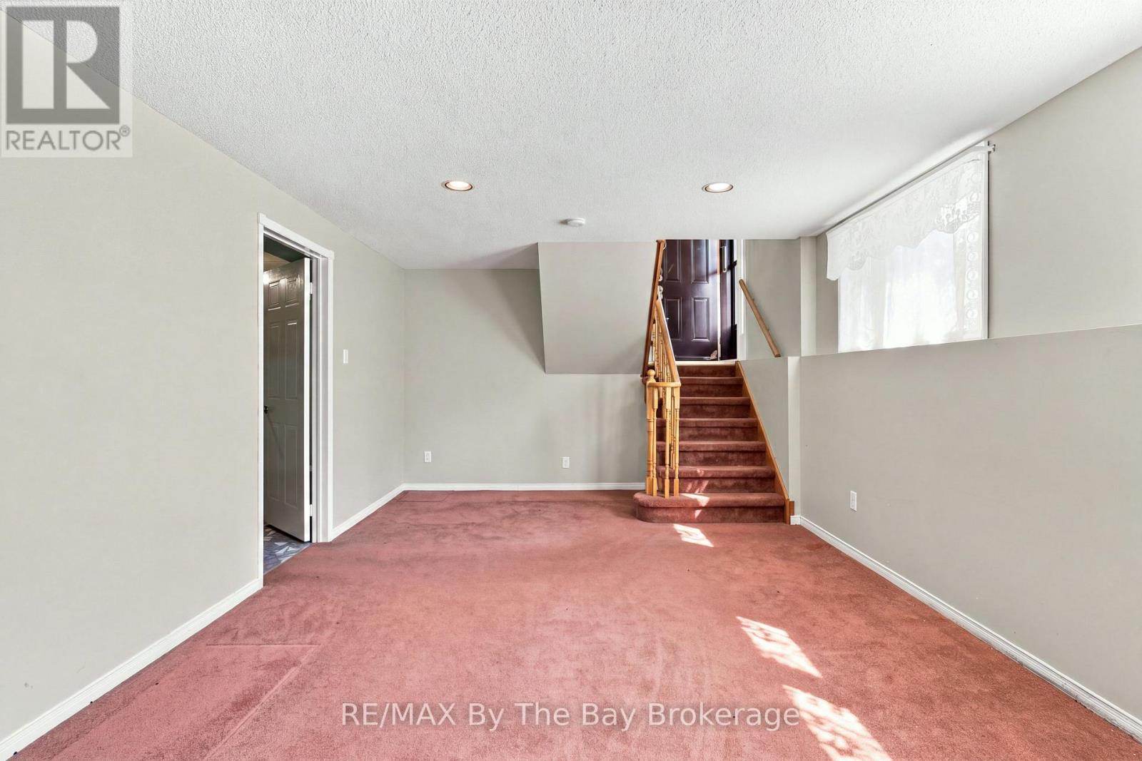 36 Harbour Crescent, Wasaga Beach, Ontario  L9Z 1G5 - Photo 30 - S13655894