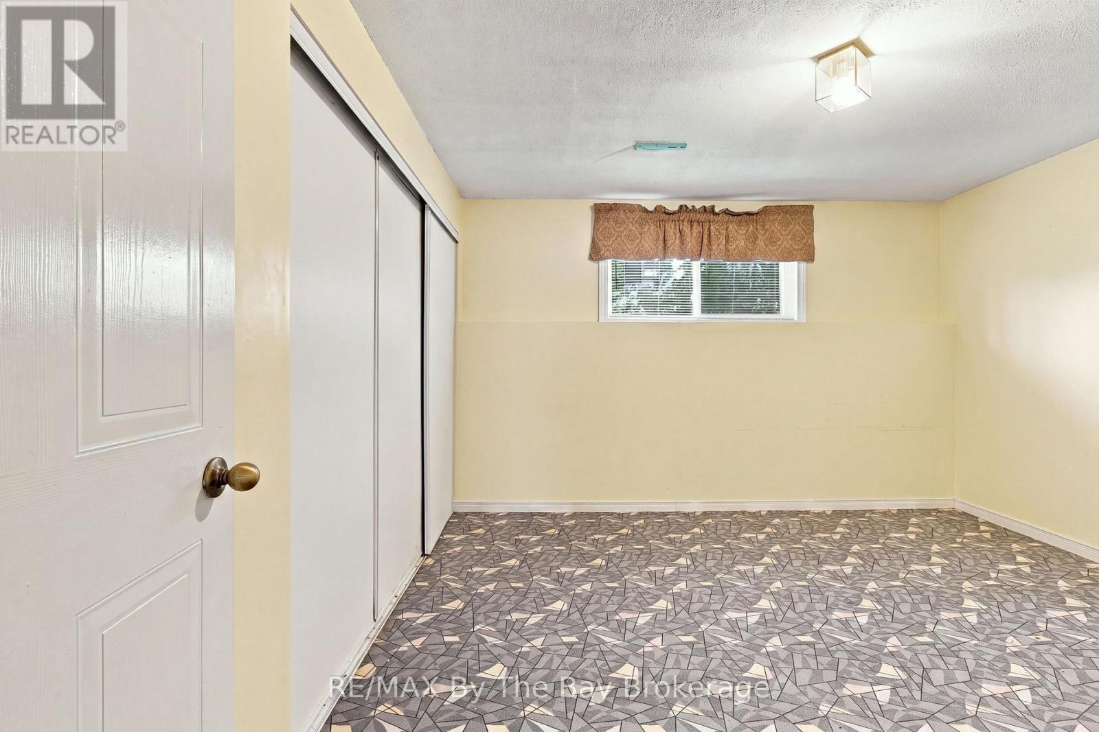 36 Harbour Crescent, Wasaga Beach, Ontario  L9Z 1G5 - Photo 43 - S13655894