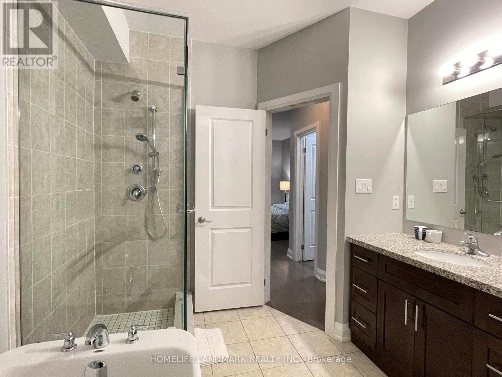 Main - 26 Greenwich Street, Barrie (Ardagh), Ontario  L4N 9L7 - Photo 3 - S13655904
