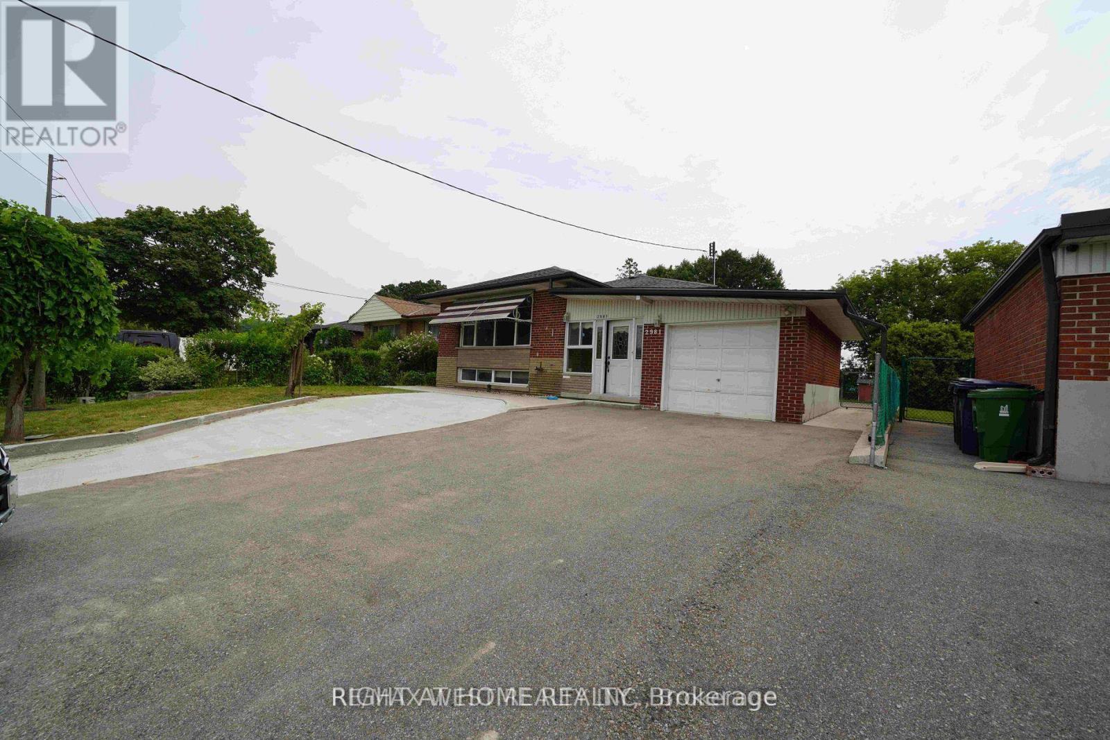 2981 WESTON ROAD, Toronto, Ontario