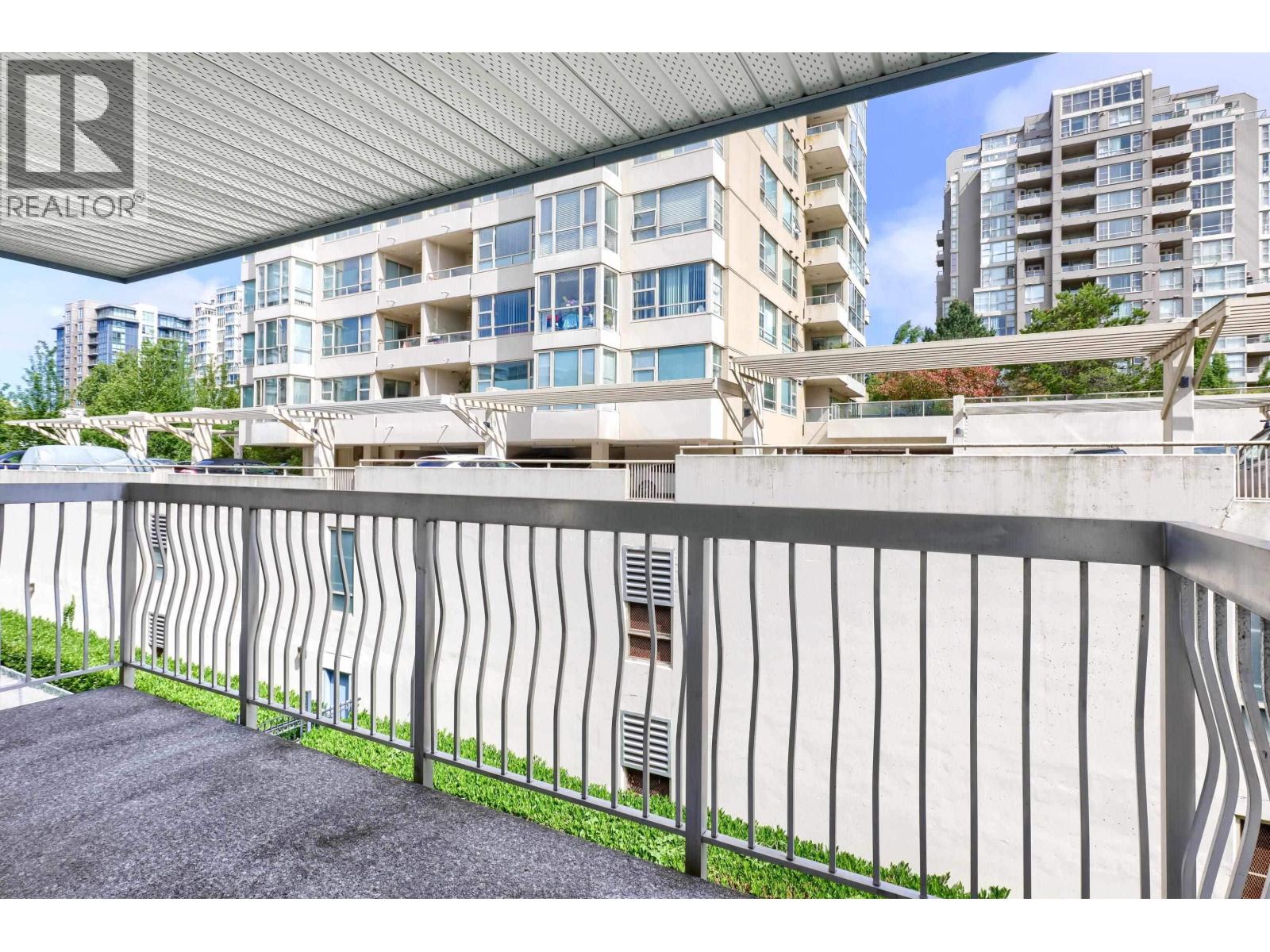 208 6340 Buswell Street, Richmond, British Columbia  V6Y 2E9 - Photo 4 - R3153917