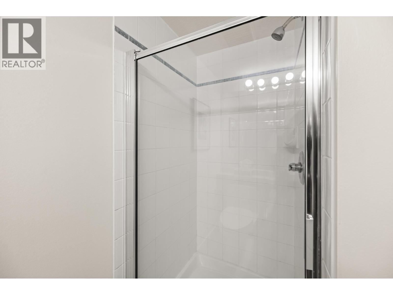 209 2975 Princess Crescent, Coquitlam, British Columbia  V3B 7N3 - Photo 22 - R3133468