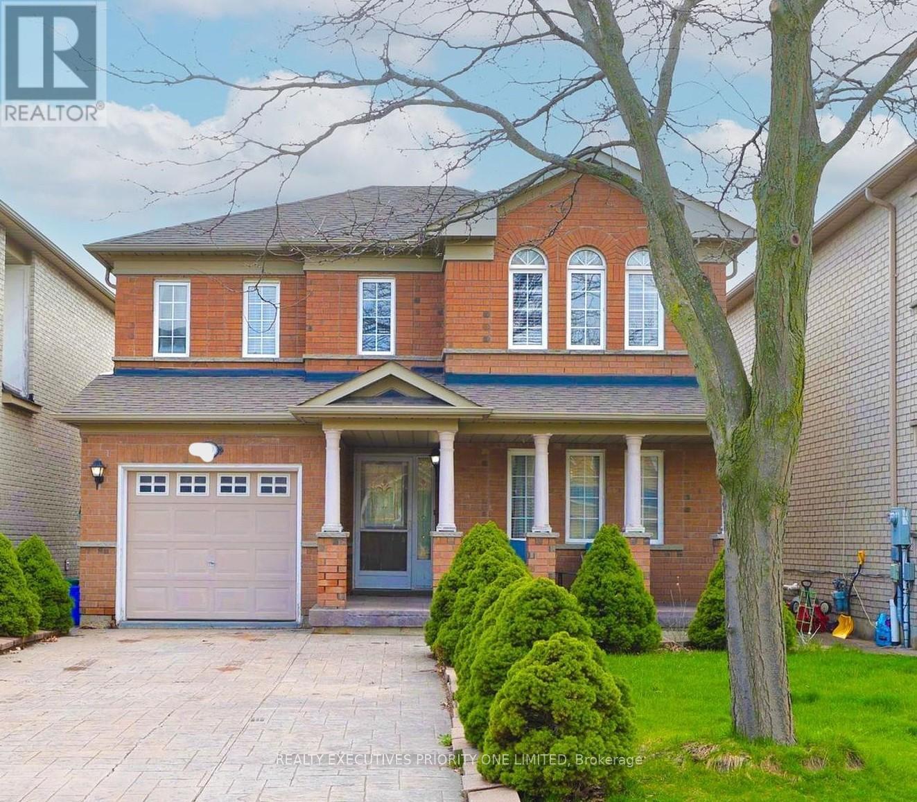 19 Rusty Trail, Vaughan, Ontario  L4H 2E7 - Photo 5 - N13429492