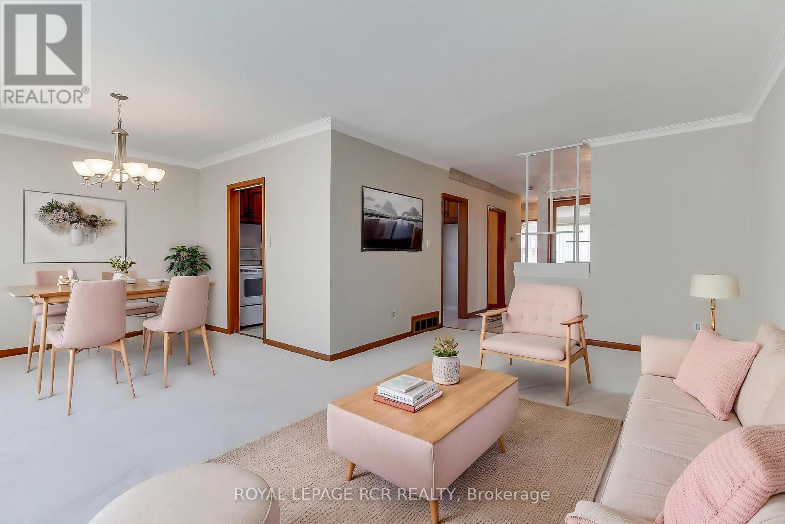 77 Alhart Drive, Toronto, Ontario M9V 2N1 - Photo 10 - W13628322
