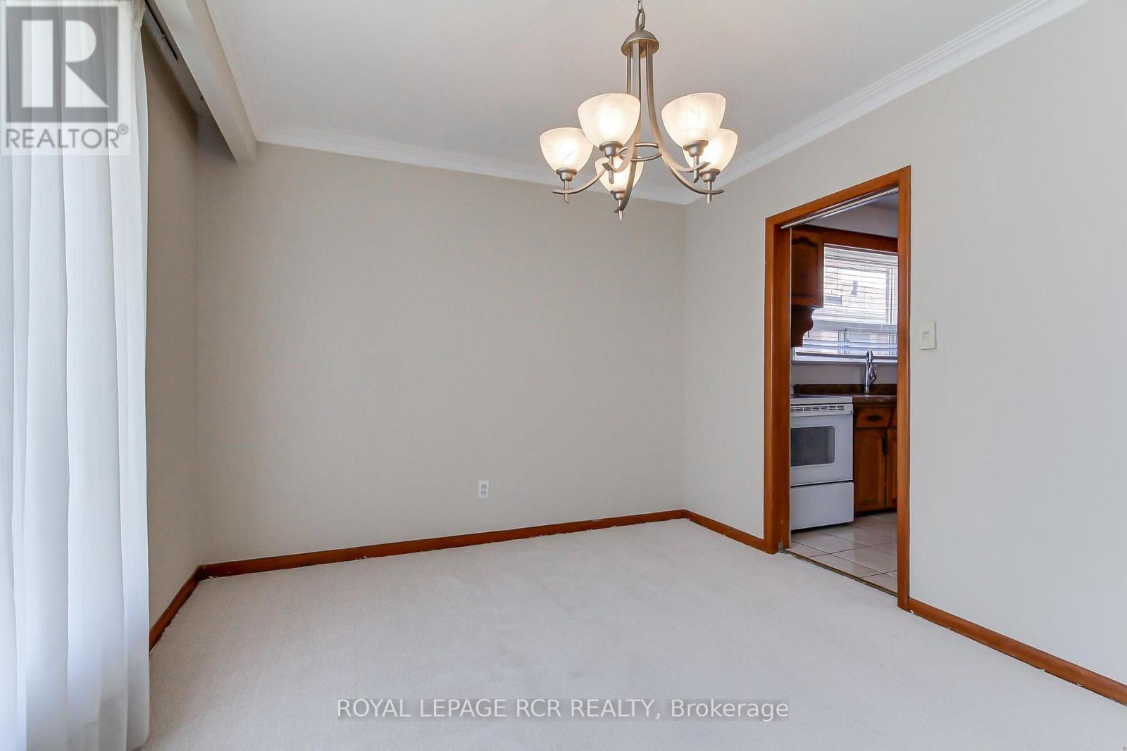 77 Alhart Drive, Toronto, Ontario M9V 2N1 - Photo 13 - W13628322