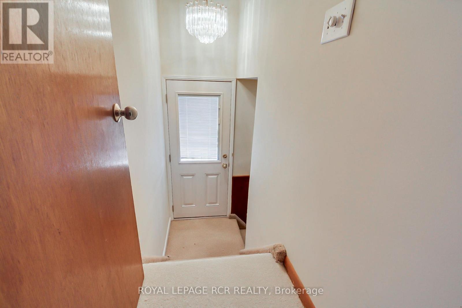 77 Alhart Drive, Toronto, Ontario M9V 2N1 - Photo 30 - W13628322