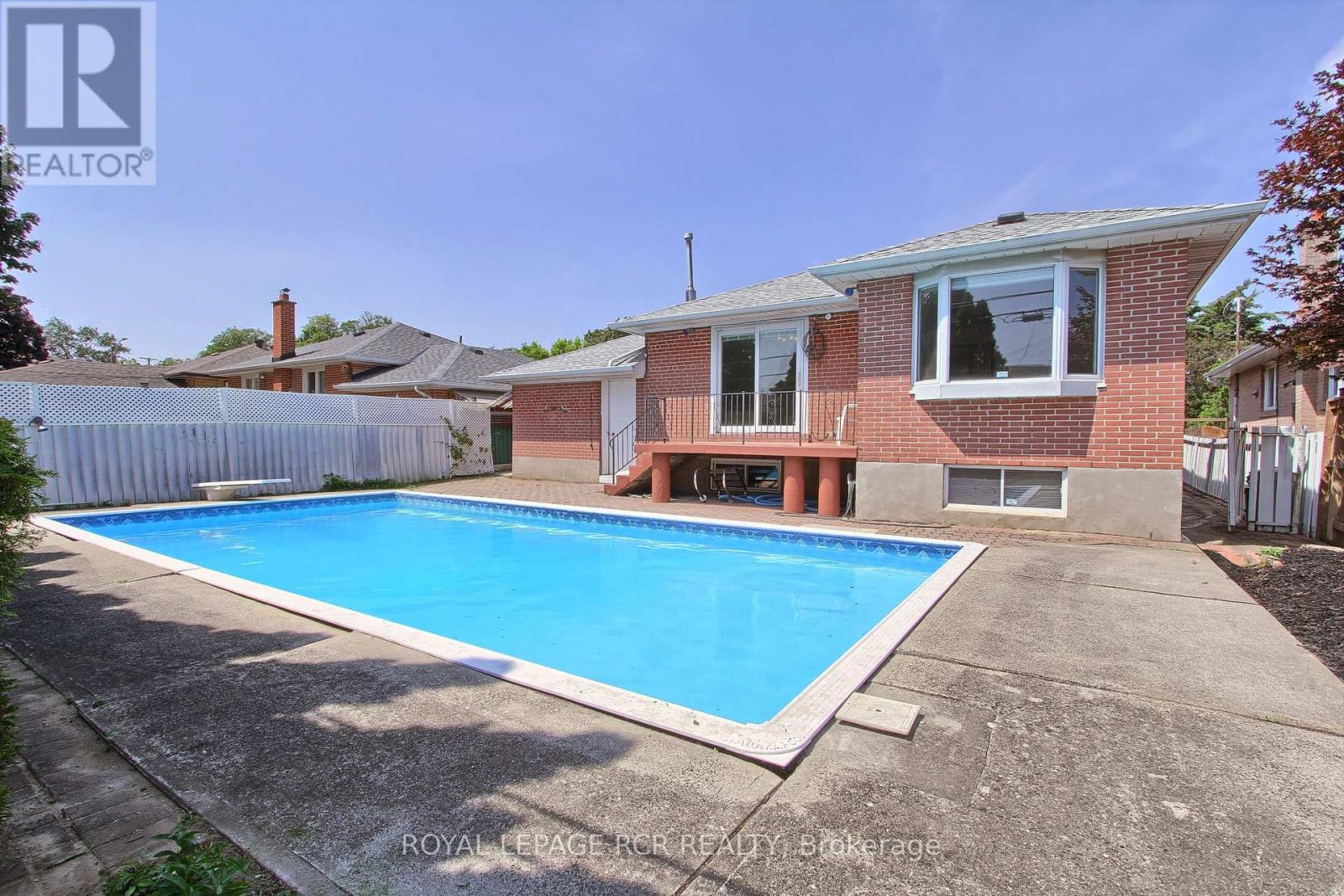 77 Alhart Drive, Toronto, Ontario M9V 2N1 - Photo 43 - W13628322