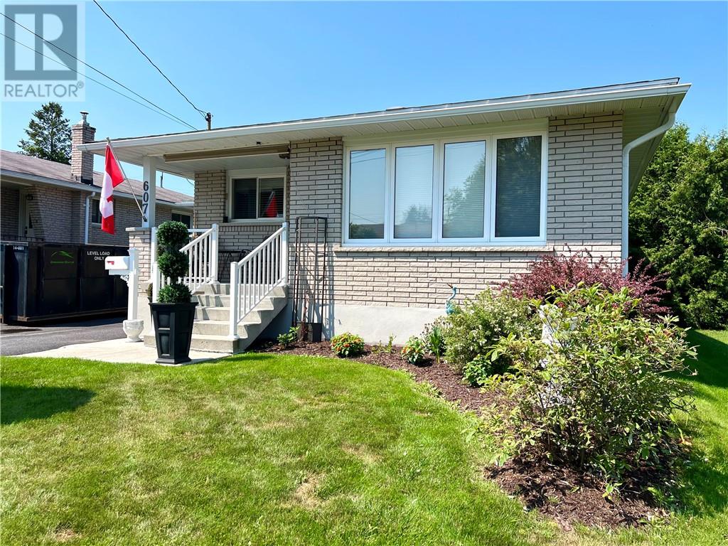 607 Danforth Avenue, Sudbury, Ontario  P3A 3Y3 - Photo 3 - 2129662