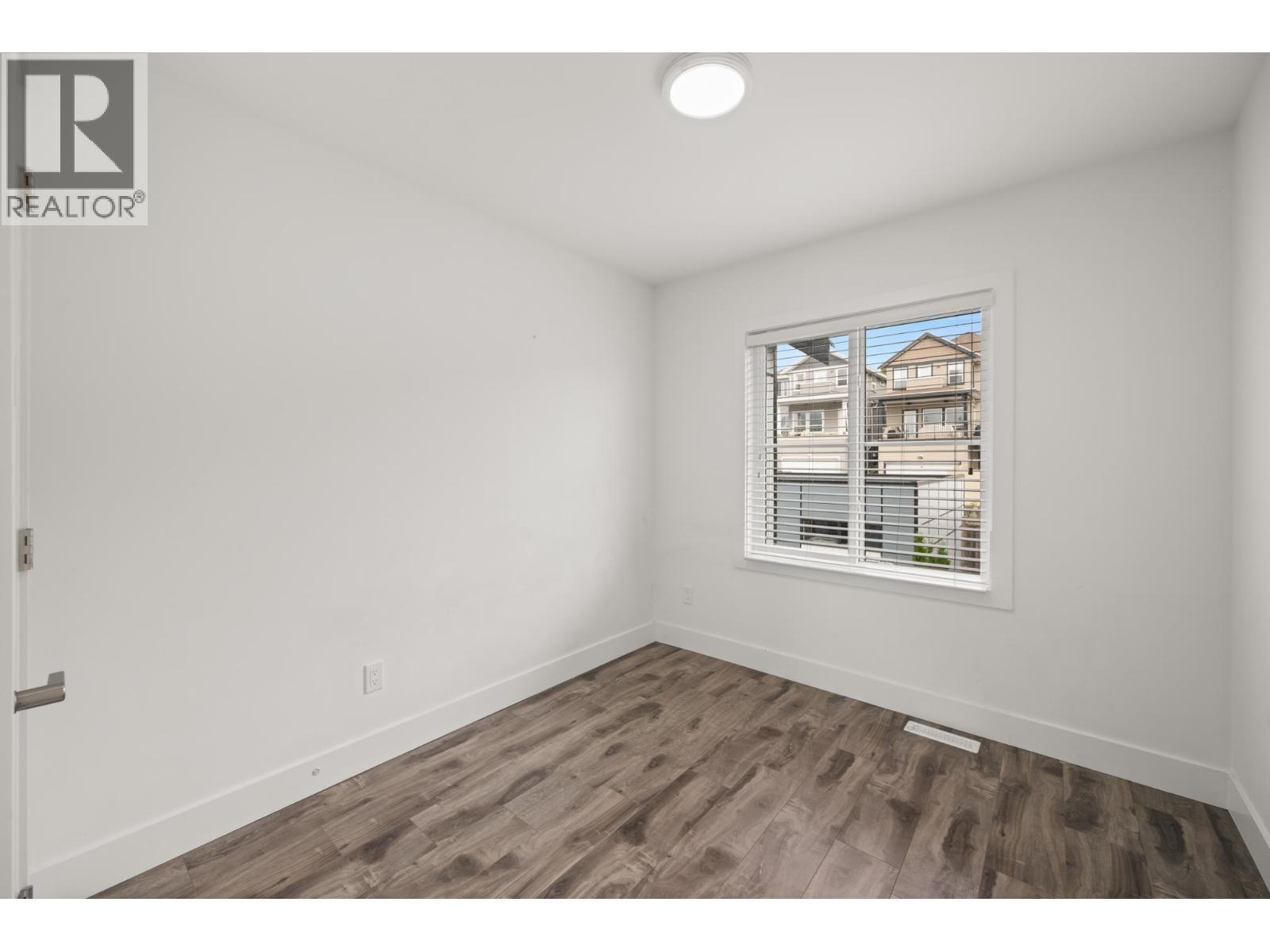102 3423 Roxton Avenue, Coquitlam, British Columbia  V3B 0G7 - Photo 19 - R3144545