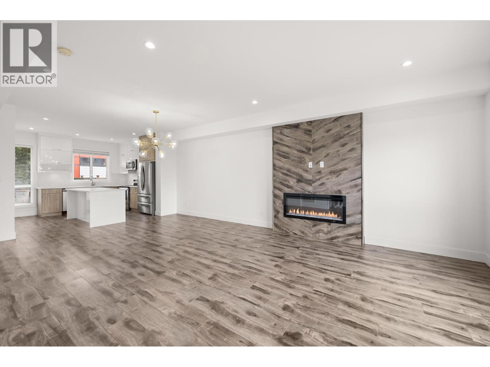 102 3423 Roxton Avenue, Coquitlam, British Columbia  V3B 0G7 - Photo 7 - R3144545