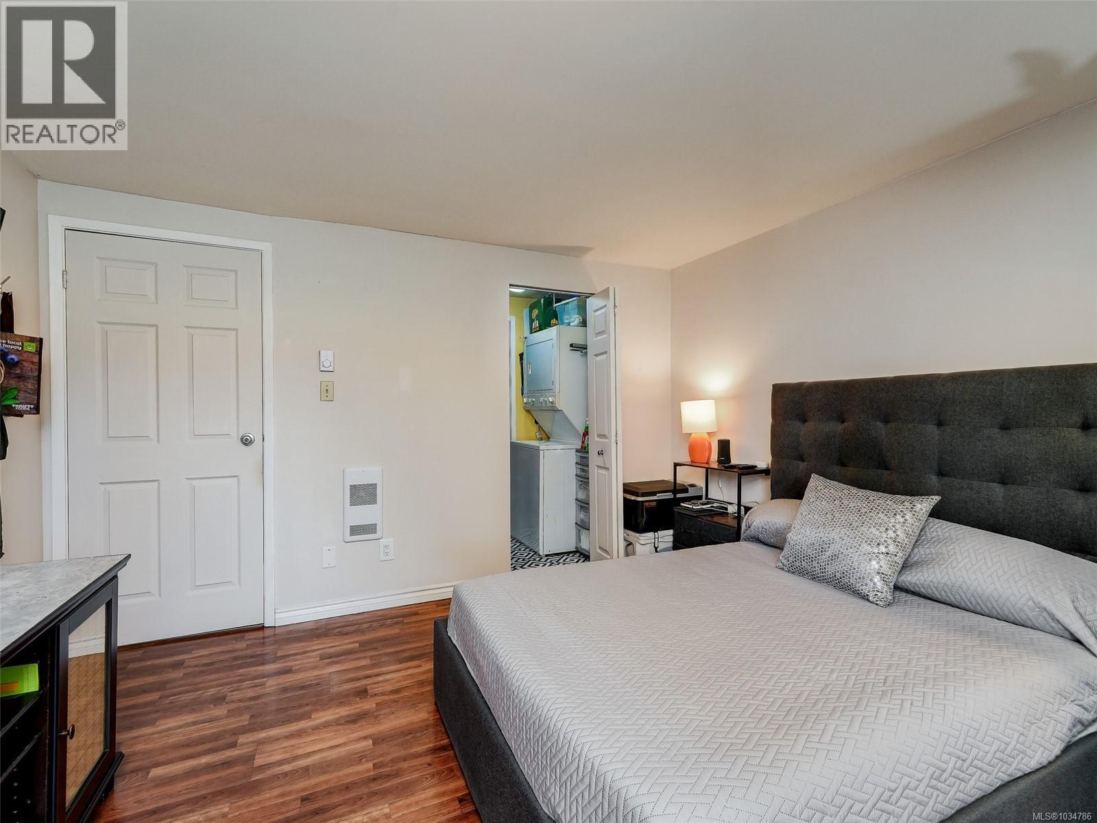 102 3277 Quadra St, Saanich, British Columbia  V8X 4W9 - Photo 9 - 1034786