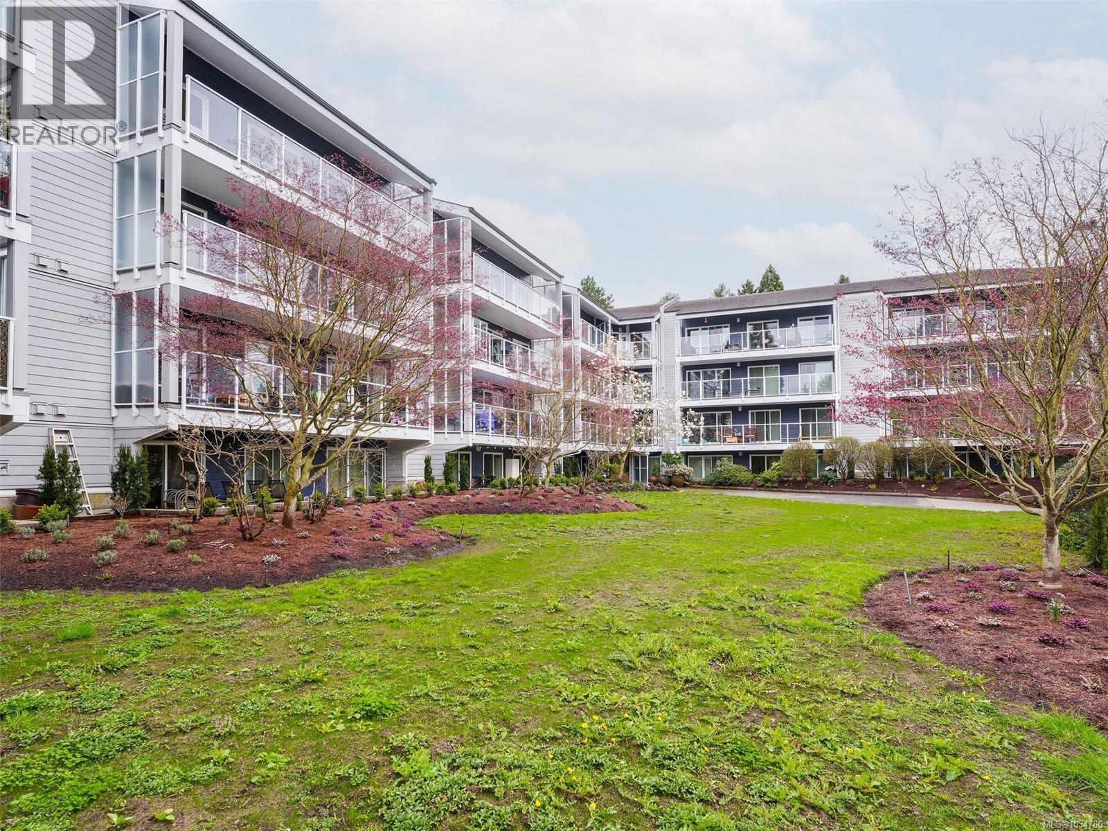 102 3277 Quadra St, Saanich, British Columbia  V8X 4W9 - Photo 23 - 1034786