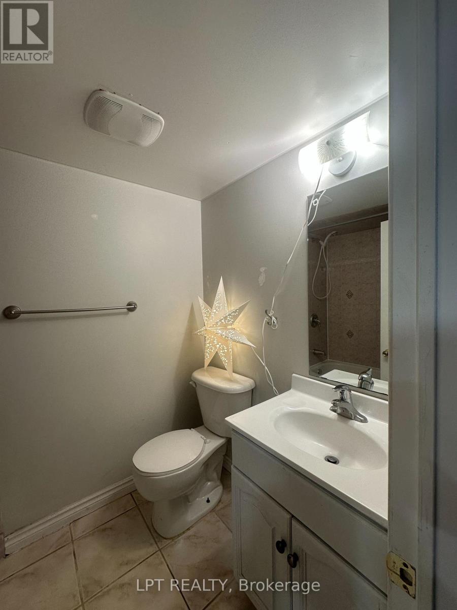 Bsmt - 33 Kenborough Court, Markham, Ontario  L3S 3P3 - Photo 12 - N13655918