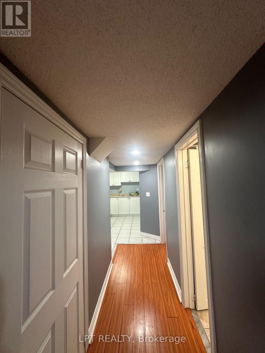 Bsmt - 33 Kenborough Court, Markham, Ontario  L3S 3P3 - Photo 14 - N13655918