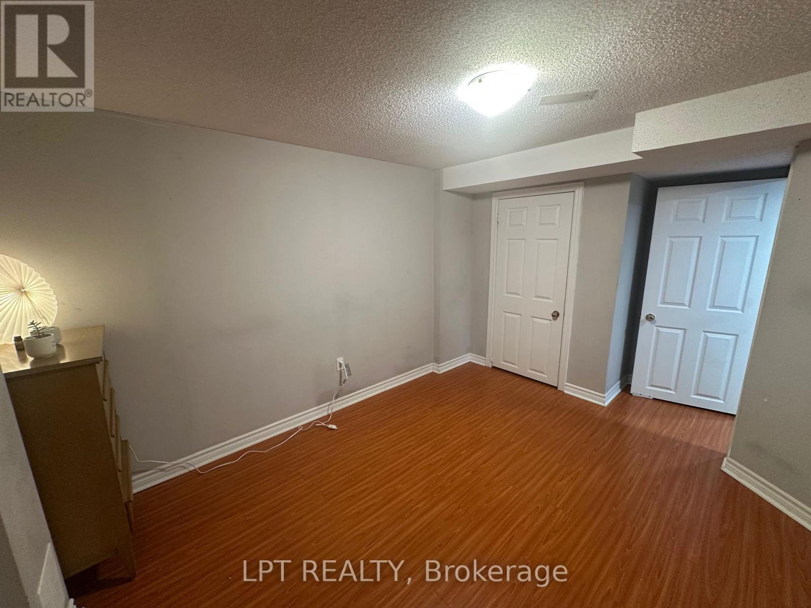 Bsmt - 33 Kenborough Court, Markham, Ontario  L3S 3P3 - Photo 7 - N13655918