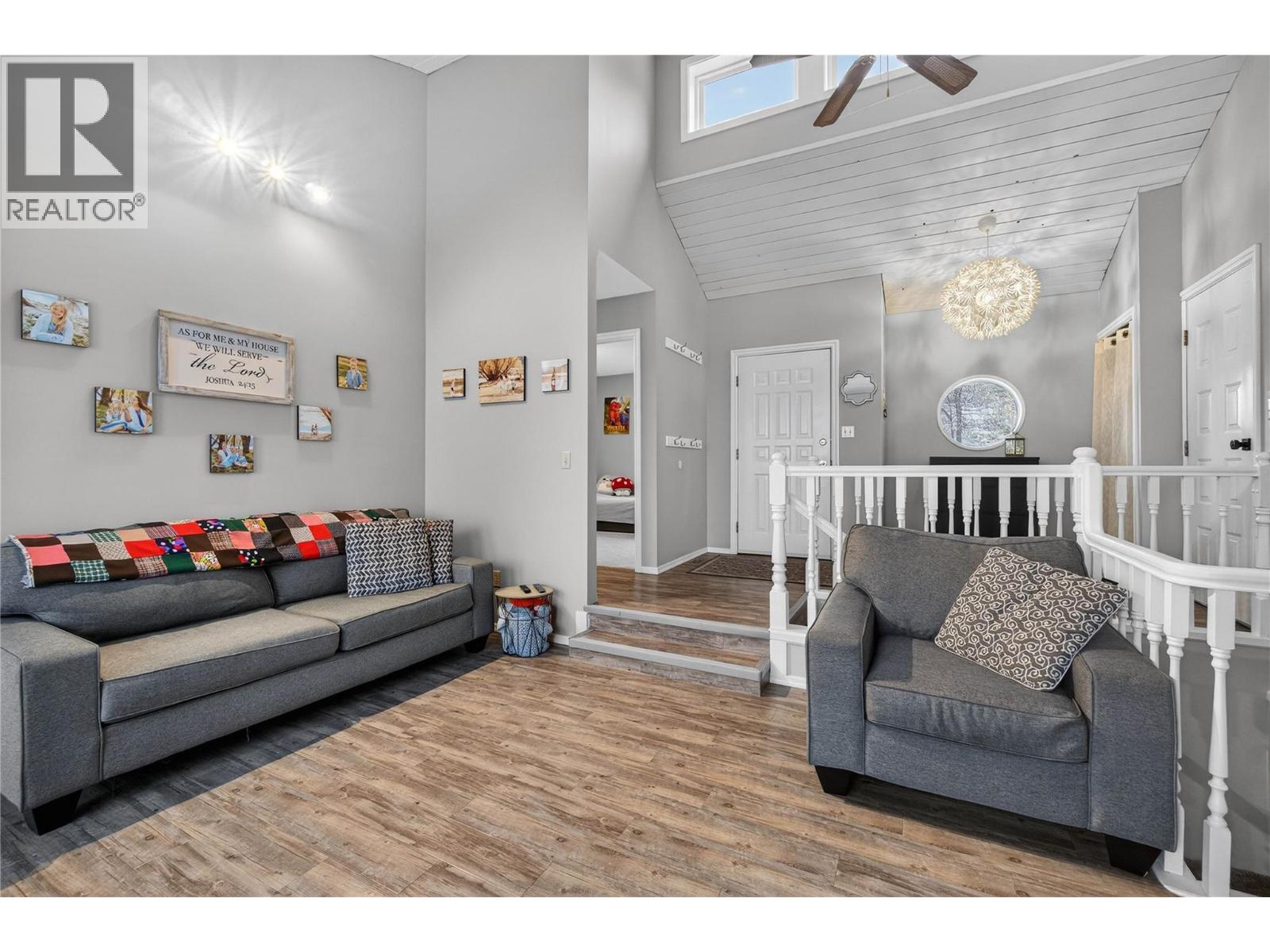 7292 Mountridge Road, Vernon, British Columbia  V1B 3S8 - Photo 8 - 10393068
