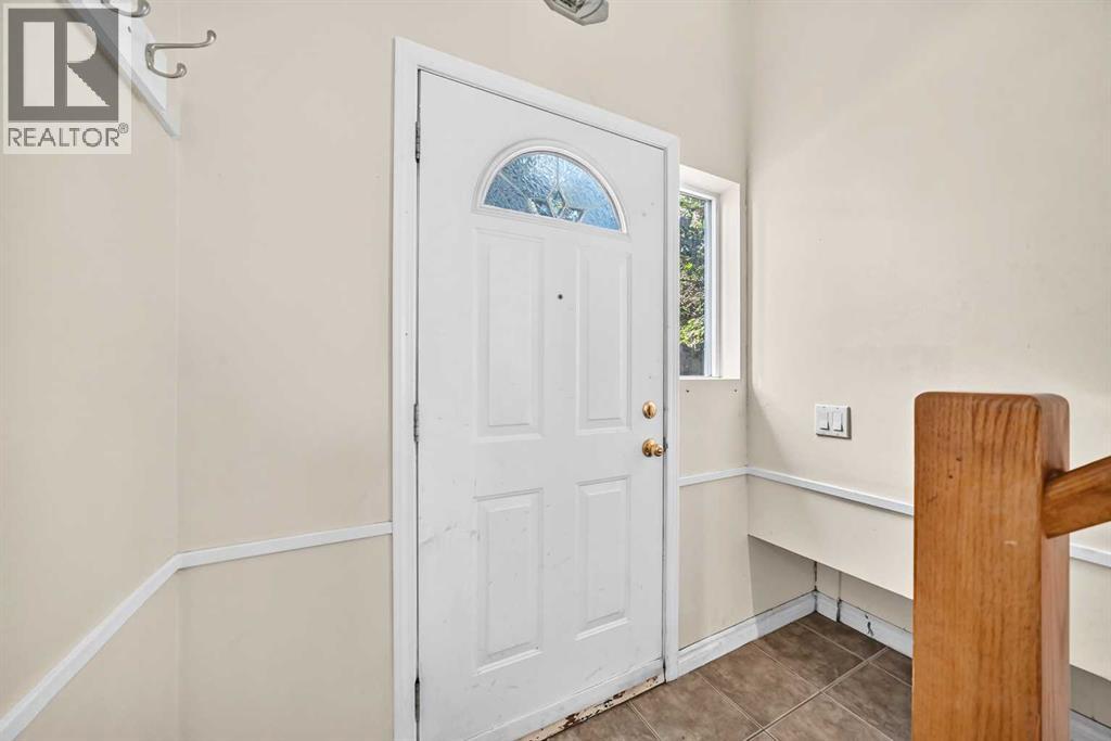 4628 Verona Drive NW, Calgary, Alberta  T3A 0P4 - Photo 13 - A2329648