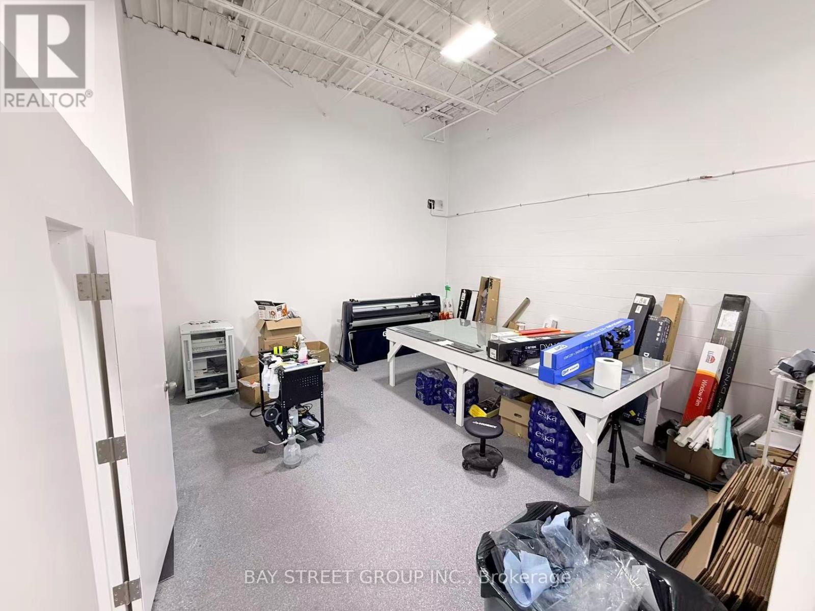 219 Connie Crescent, Vaughan, Ontario L4K 1L4 - Photo 3 - N13655926