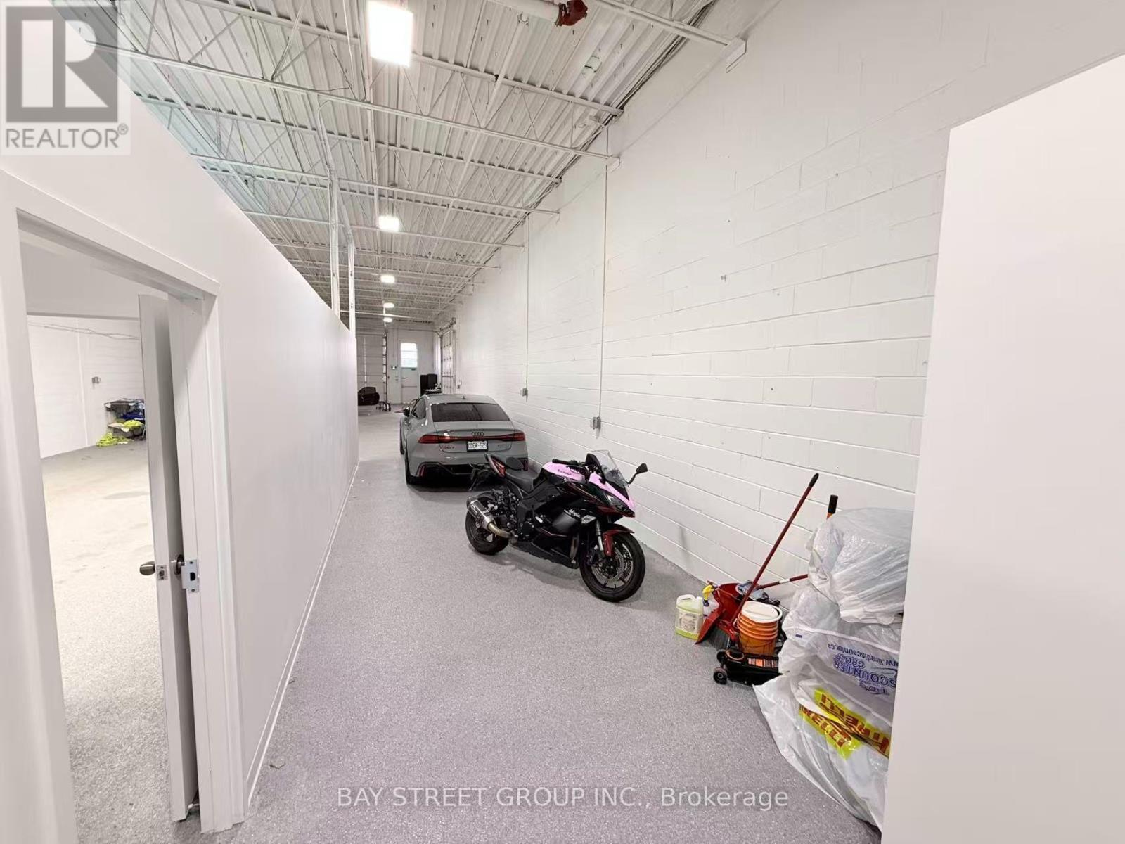 219 Connie Crescent, Vaughan, Ontario L4K 1L4 - Photo 7 - N13655926